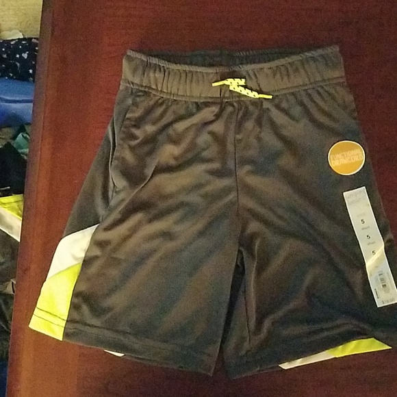 Shorts - Picture 1 of 2